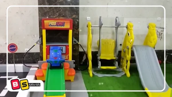 تاتب و سرسره کودک سرزمین بازی بالونیا